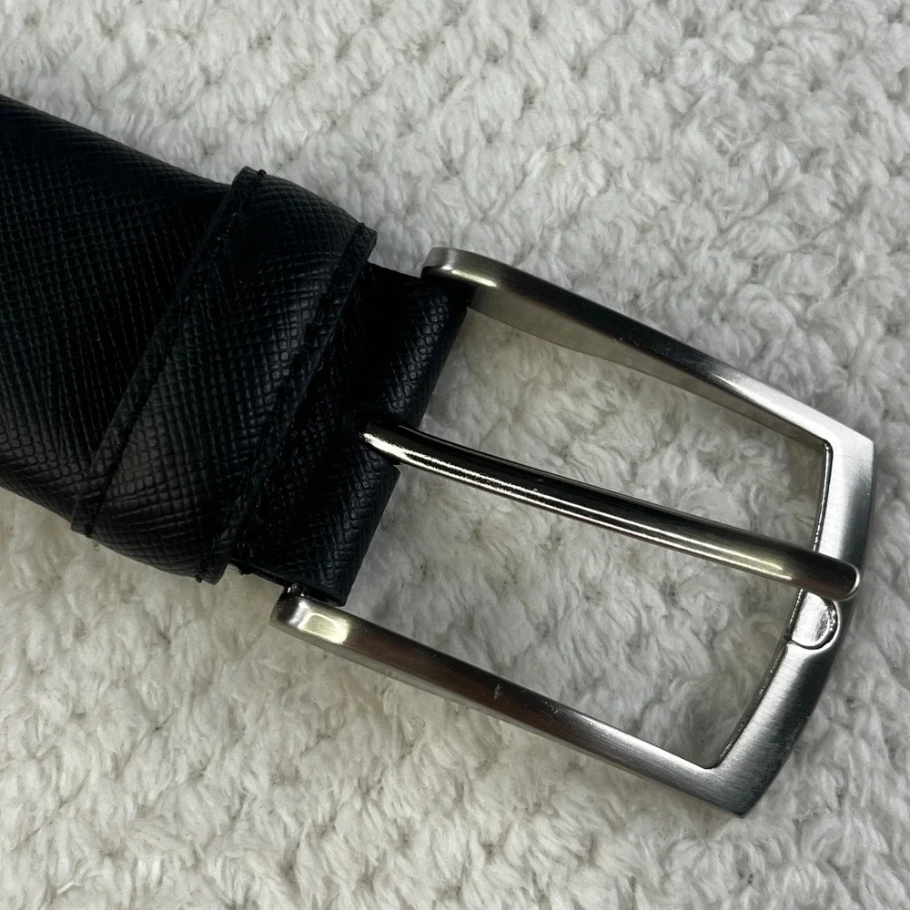 Nordstrom Mens Shop Black Saffiano Leather Belt Silver Buckle 40 NO133602MN